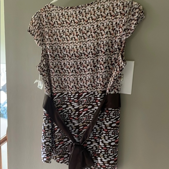 Apt. 9 Multicolor Abstract Blouse with Bro Accent with bow tie in back - Picture 3 of 8